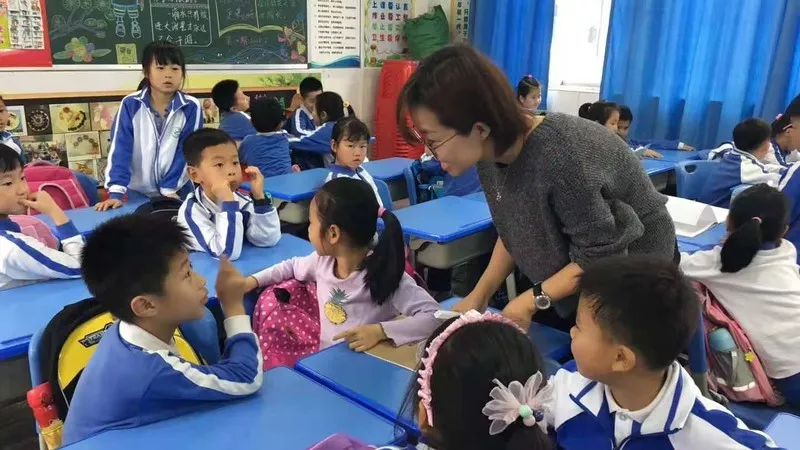 沙西小学儿童社会情感技能sel课程第二学期第一周第一课 三有成长